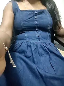 Tamilmallu-duskygirl03's cam snapshot