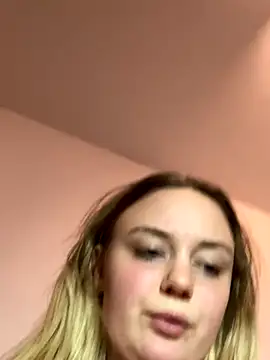 CherryEmmy live sex cam