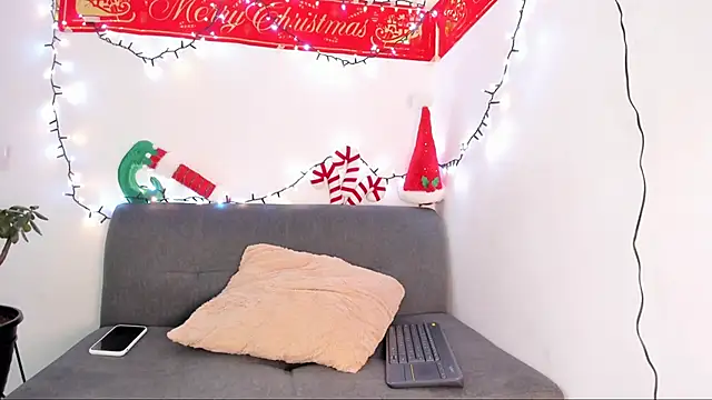 lara_and_danny's cam snapshot