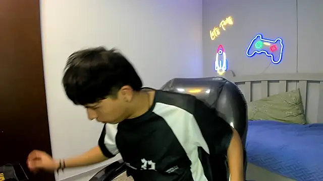 StiwenTwink live sex cam