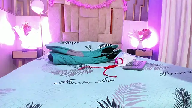 anisha_zambrano's cam snapshot