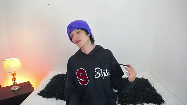 Emo_Boy_ live sex cam