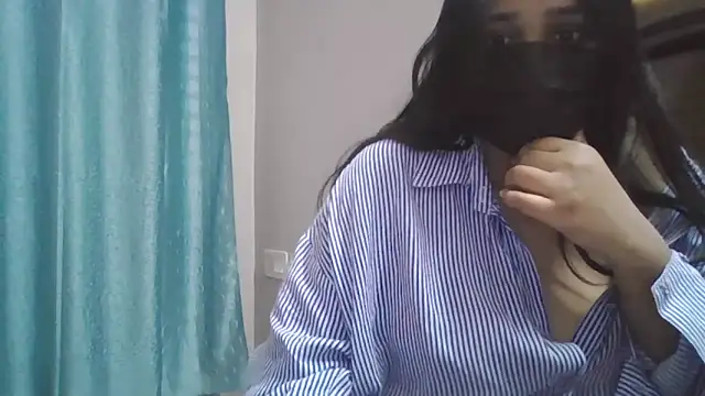 CumWithKajal's cam snapshot