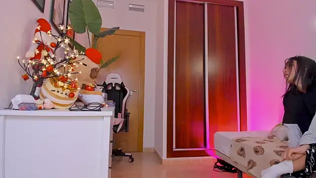 Adriennesexxx's cam snapshot