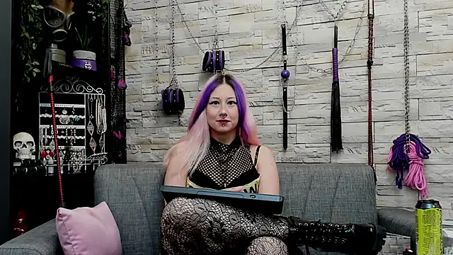 CruelMistress's cam snapshot