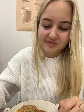 VanillaCakes's cam snapshot