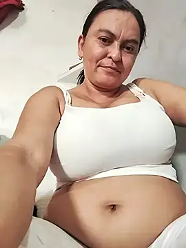 Horny-Mommy-Dirty live sex cam