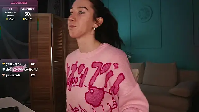 Belle_Via's cam snapshot