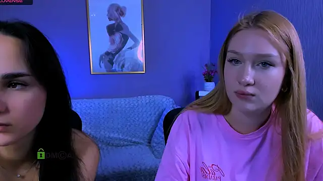 playful_sophie's cam snapshot