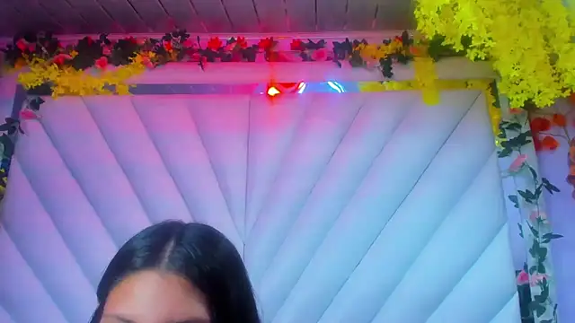 _Luna_Bennett live sex cam