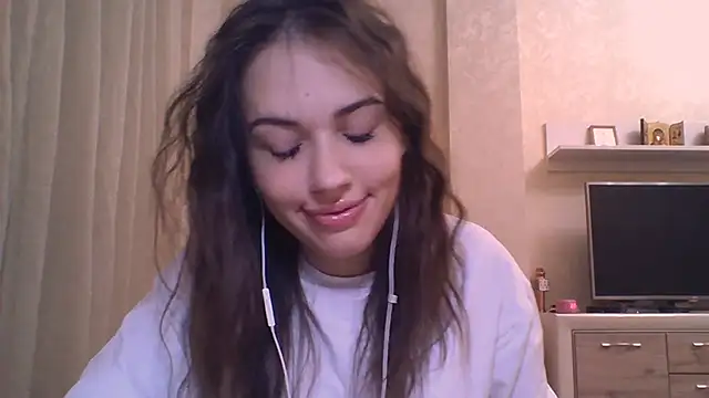 CeyaLier's cam snapshot