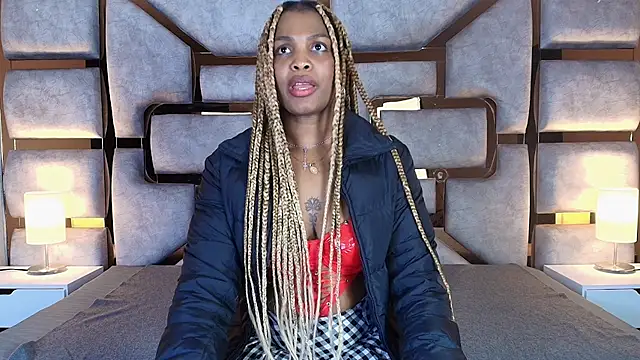 AuroraBrow's cam snapshot