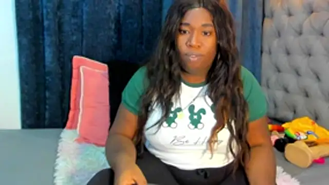 nahiroby_ebony's cam snapshot