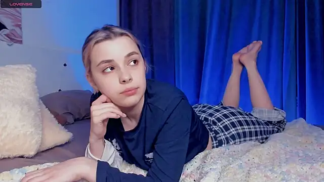 VedaSchulz's cam snapshot