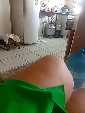 Ravena2290 live sex cam