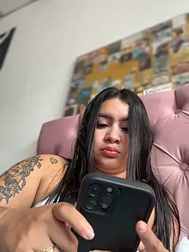 Pretty_Isadora's cam snapshot