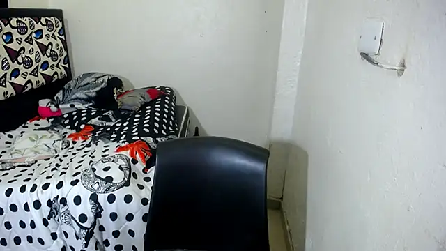 shopyymessyy's cam snapshot