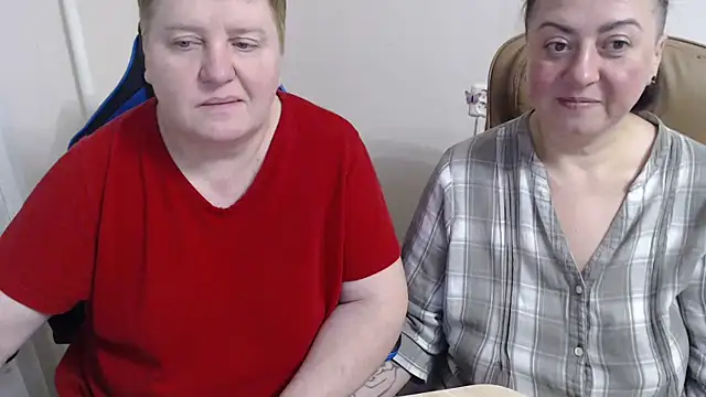 Bertie_Adeline's cam snapshot