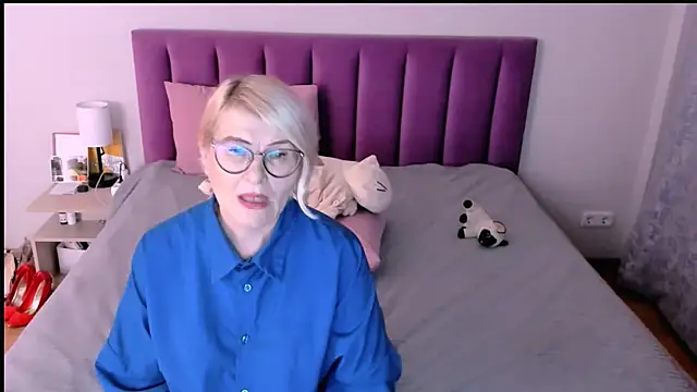 sabrinamacmarren's cam snapshot