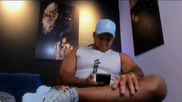 Big_furry_bear13 live sex cam