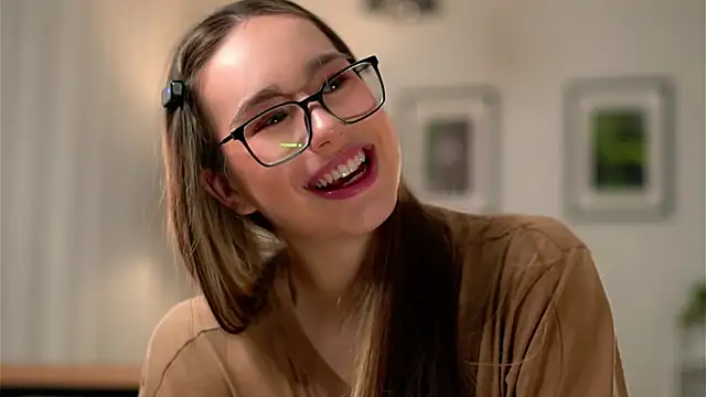 ZitaCring's cam snapshot