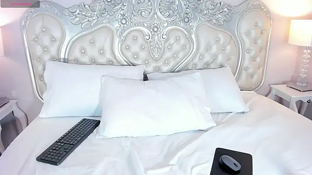 EmmilyEvanss's cam snapshot