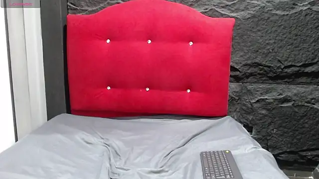 bunnywhite21's cam snapshot