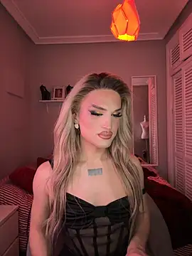 Crystal_________ live sex cam