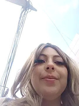 madelaine- live sex cam