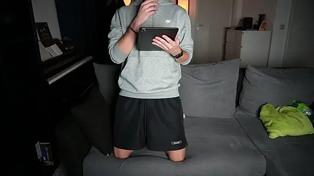 InnocentGuysOF live sex cam