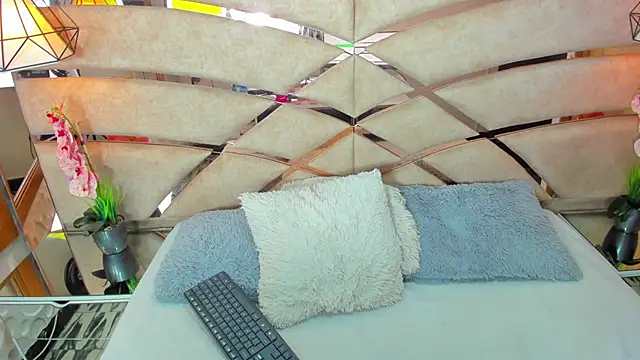 PARKERTHOMPSON's cam snapshot