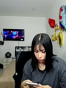 hot-shaved-baby's cam snapshot