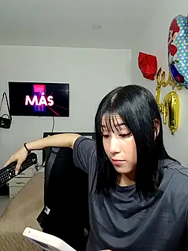 hot-shaved-baby's cam snapshot