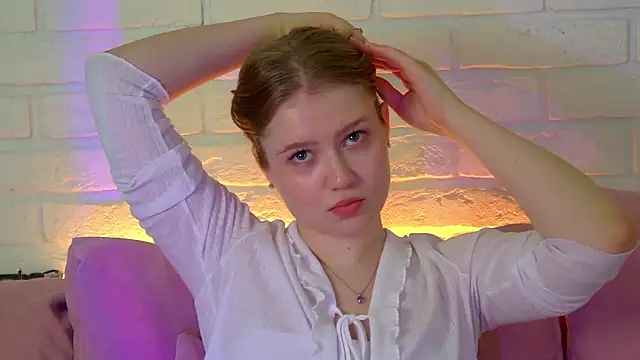 SelinSwarovski's cam snapshot