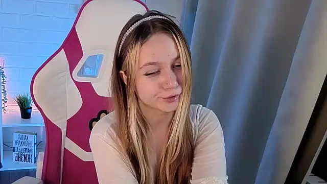 SweetieAngela's cam snapshot