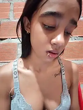 Zoe_Sweett18 live sex cam