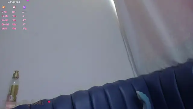 Juliana_bigboobs live sex cam