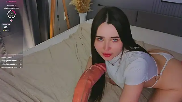 KateBleare live sex cam
