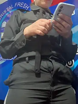 Alysson-- live sex cam