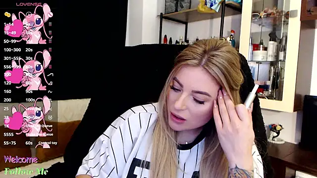 Rania_Stitch's cam snapshot