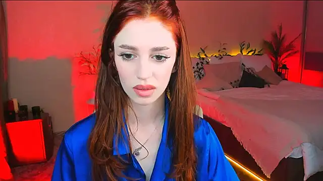 ChristinaConteeree live sex cam