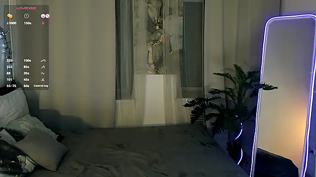 lilithlunna live sex cam