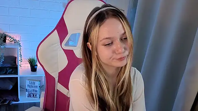 SweetieAngela's cam snapshot