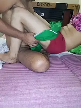 Cute-Zarina's cam snapshot