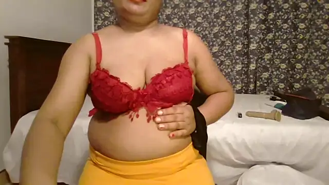 Maya_QueenSL's cam snapshot