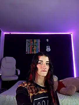 ingrid_zese_'s cam snapshot