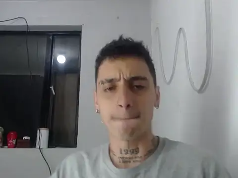 alejo_greyx's cam snapshot