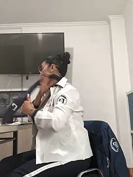 Rosa_Vidal_ live sex cam