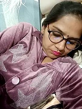 urvashi01224 live sex cam