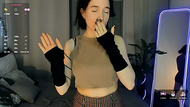 lilithlunna's cam snapshot